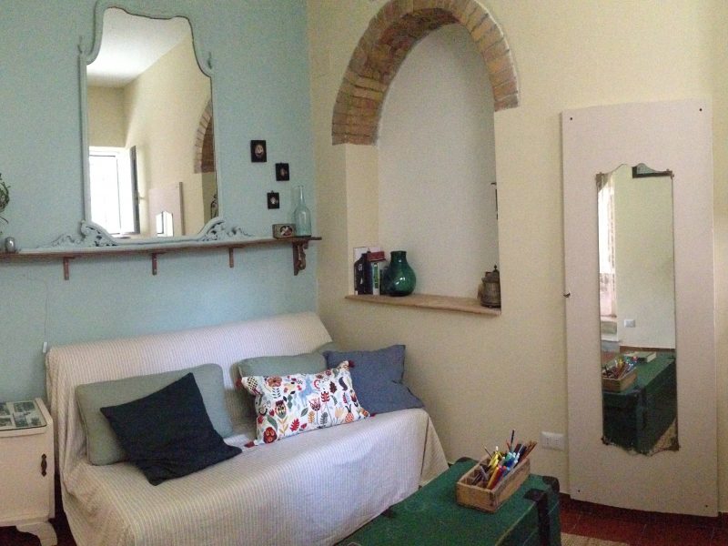 Appartamento in centro con terrazzo e corte